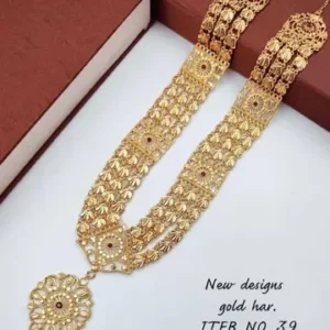 Sizzling Graceful Women Necklaces & Chains